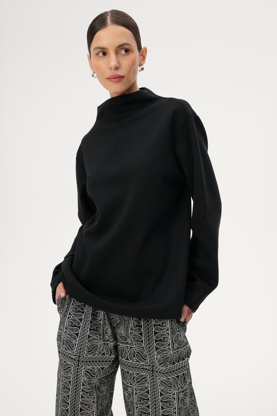 Black Sweatshirt Turtleneck - Allison