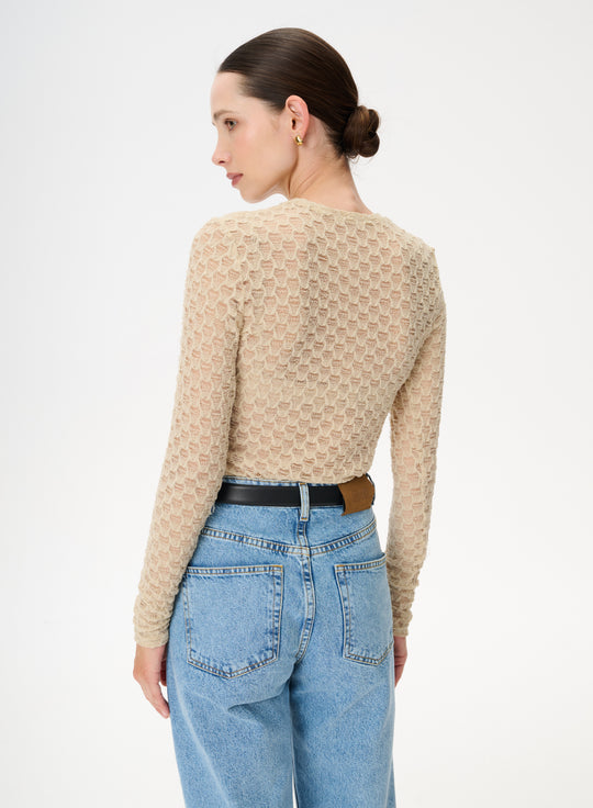 Longsleeve z elastycznej dzianiny ze strukturą w kolorze beżowym-  Faro