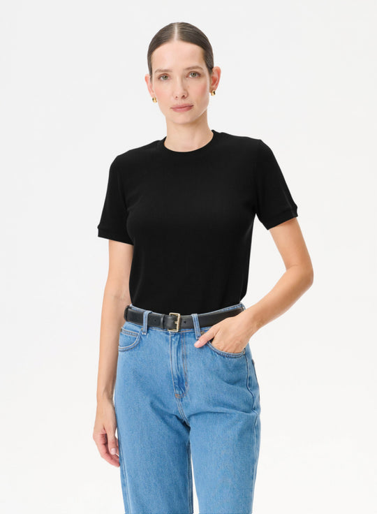 T-shirt z bawełny o dopasowanym kroju w kolorze czarnym - Fellow