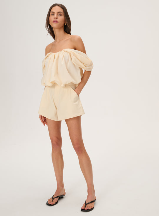 Butter-colored trapeze-cut ortalion shorts - Naomi