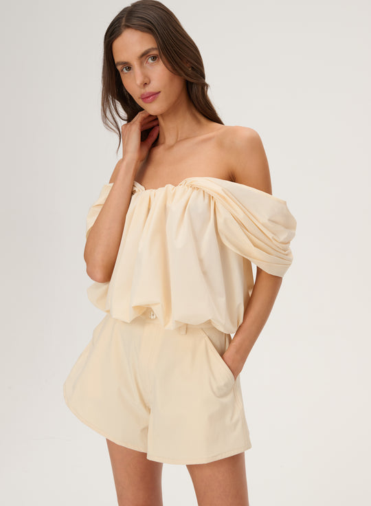 Butter-colored trapeze-cut ortalion shorts - Naomi