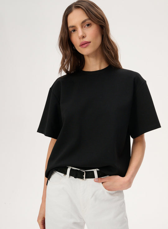 Loose-fitting black T-shirt - Tate